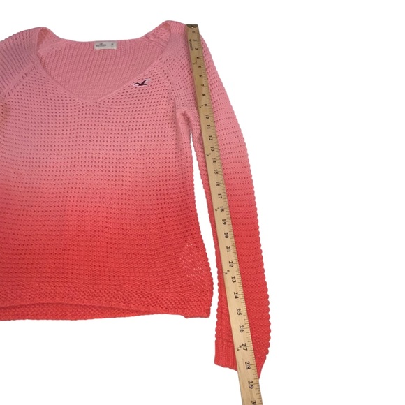 HOLLISTER Pink Coral Ombre Knit Deep V-Neck Sweater - Women’s Medium - Picture 5 of 11